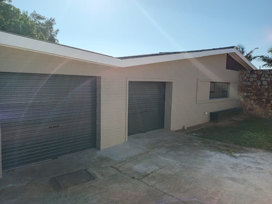 4 Bedroom Property for Sale in Despatch Central Eastern Cape